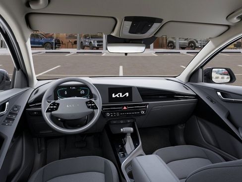 New 2025 Kia Niro LX image 14