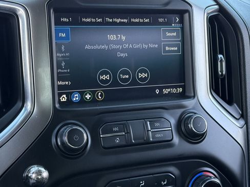 Used 2021 Chevrolet Silverado 1500 LT image 17