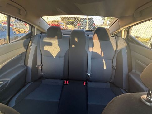 Used 2025 Nissan Versa SV image 36