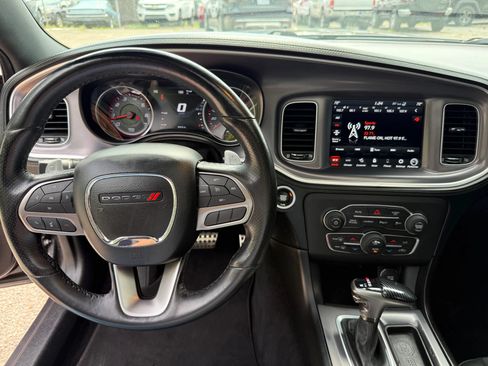 Used 2020 Dodge Charger Scat Pack w/ Plus Group RWD image 17