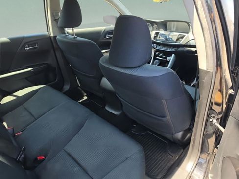 Used 2016 Honda Accord LX image 25