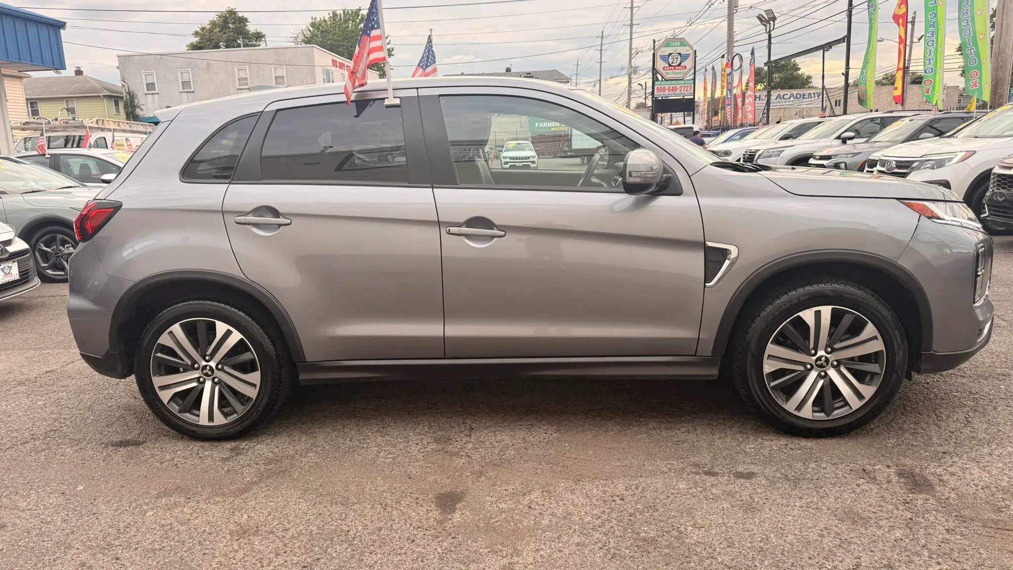 Used 2024 Mitsubishi Outlander Sport SE AWD/4WD image 11