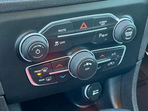 Used 2023 Dodge Charger SXT w/ Blacktop Package image 19