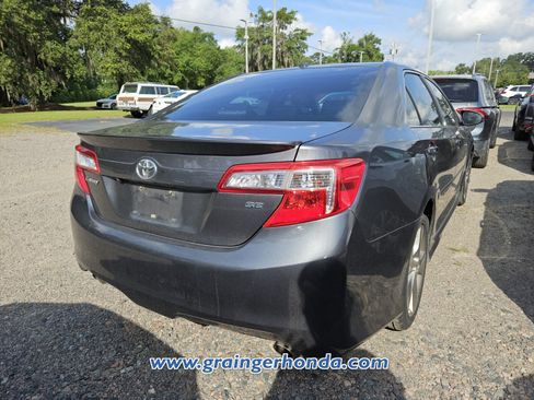 Used 2012 Toyota Camry SE FWD image 6