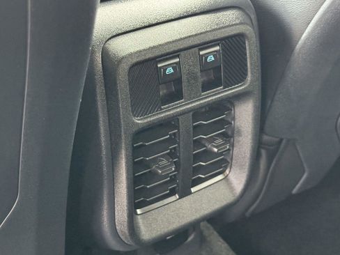 Used 2025 Ford Bronco Badlands AWD/4WD image 19