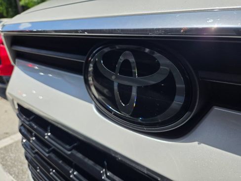 Used 2025 Toyota Grand Highlander FWD image 4