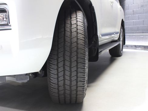 Used 2019 Toyota Land Cruiser w/ Four Season Floor Mat Package image 22