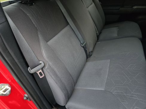 Used 2016 Toyota Tacoma TRD Sport w/ Towing Package image 46