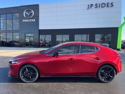 Certified 2025 MAZDA MAZDA3 Hatchback w/Premium Plus Pkg image 2