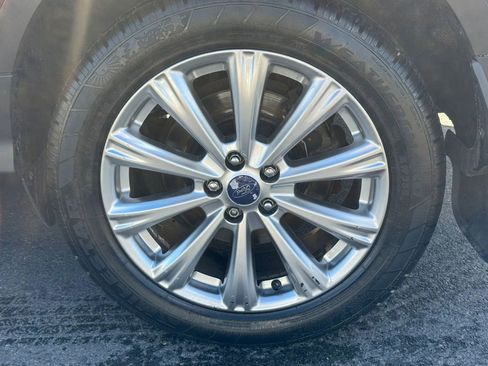 Used 2017 Ford Escape Titanium image 23