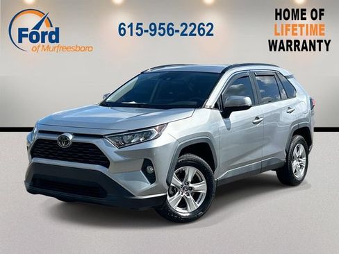 Used 2020 Toyota RAV4 XLE w/ Convenience Package FWD image 1