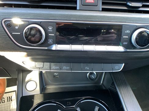 Used 2024 Audi A4 2.0T Premium Plus image 11