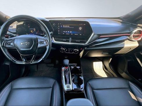 Used 2025 Chevrolet Trax RS w/ Driver Confidence Package FWD image 7