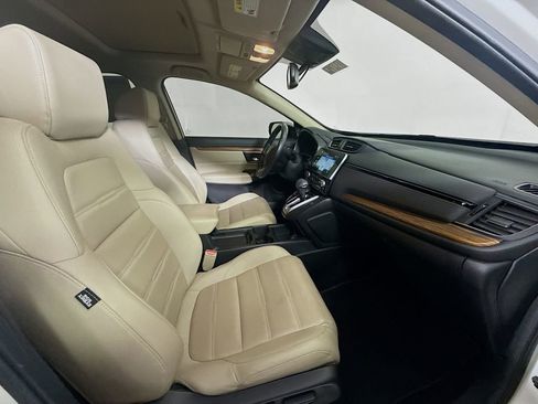 Used 2018 Honda CR-V Touring image 29