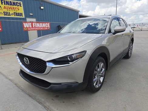 Used 2023 MAZDA CX-30 AWD 2.5 S w/ Premium Package image 3