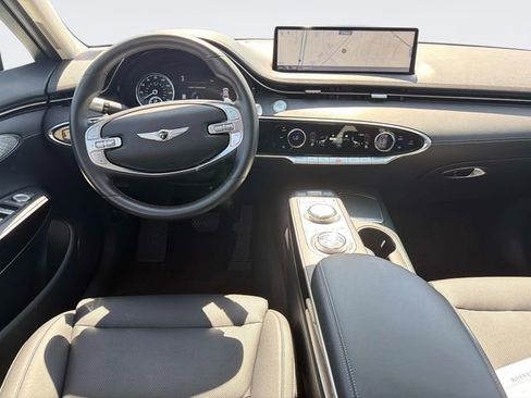 Used 2025 Genesis GV70 2.5T AWD/4WD image 17