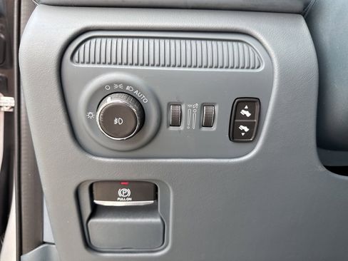 Used 2022 Jeep Grand Wagoneer Series II w/ Convenience Group III image 64