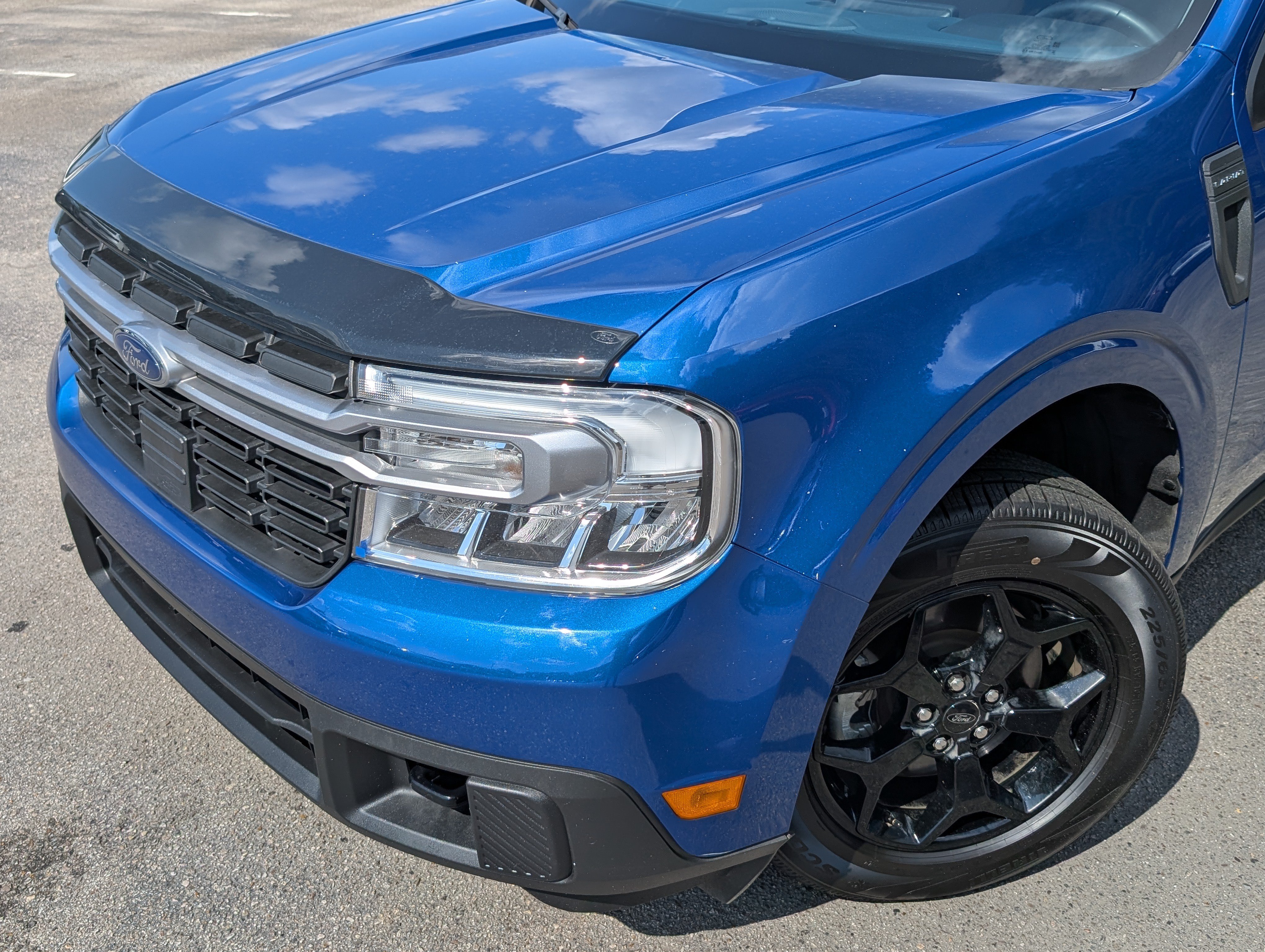 Used 2024 Ford Maverick Lariat w/ FX4 Off-Road Package AWD/4WD image 13