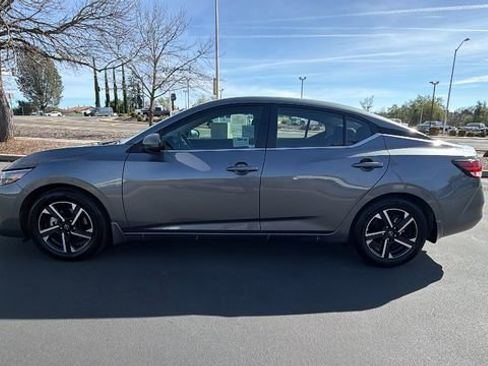 Used 2025 Nissan Sentra SV w/ All-Weather Package image 7