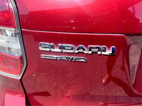 Used 2016 Subaru Forester 2.5i Premium w/ All-Weather Package image 8