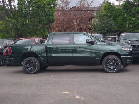 New 2026 RAM 1500 4x4 Crew Cab image 8
