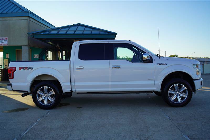 Used 2015 Ford F150 Platinum w/ Equipment Group 701A Luxury AWD/4WD image 12