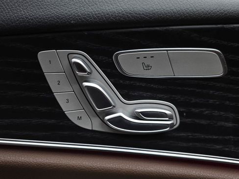 Used 2021 Mercedes-Benz E 350 4MATIC Sedan image 34