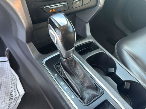 Used 2019 Ford Escape SEL image 24