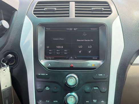 Used 2014 Ford Explorer XLT w/ Equipment Group 202A FWD image 25