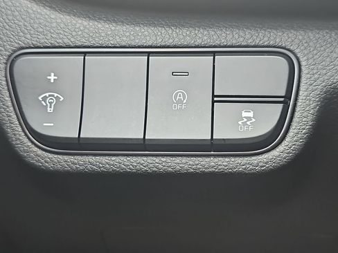 Used 2024 Kia Seltos EX FWD image 31