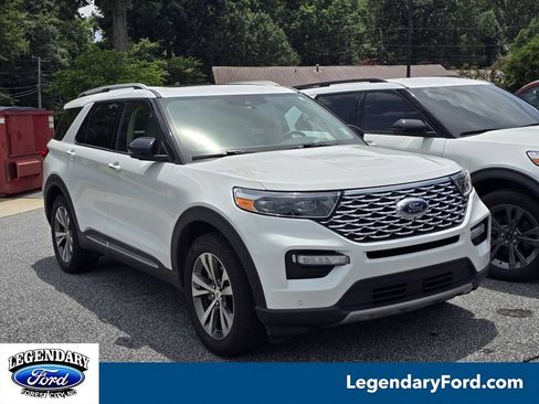 Used 2020 Ford Explorer Platinum w/ Premium Technology Package AWD/4WD image 2