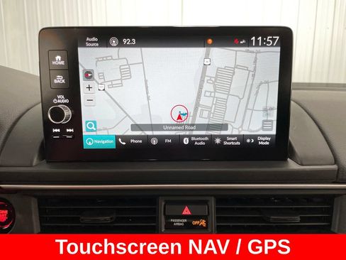 Used 2024 Honda Pilot Touring image 3
