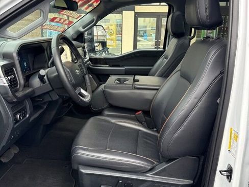 Used 2025 Ford F350 Lariat w/ Camper Package image 10