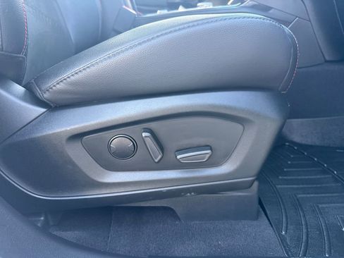 Used 2023 Ford Explorer ST w/ Equipment Group 401A image 9