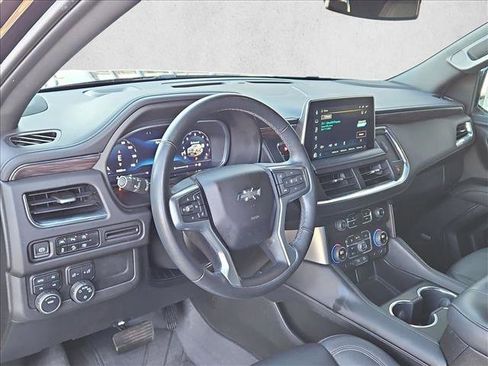 Used 2023 Chevrolet Tahoe Z71 w/ Luxury Package AWD/4WD image 10