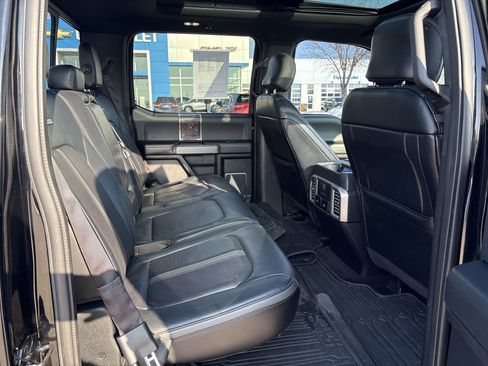 Used 2017 Ford F150 Platinum w/ Equipment Group 701A Luxury image 19