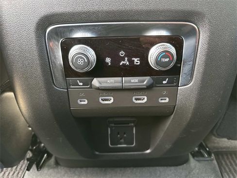 Used 2024 GMC Yukon Denali Ultimate image 20