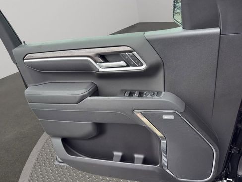 New 2026 Chevrolet Silverado 1500 LTZ w/ LTZ Premium Package image 14