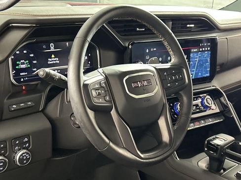 Used 2025 GMC Sierra 1500 AT4 w/ AT4 Premium Package image 14