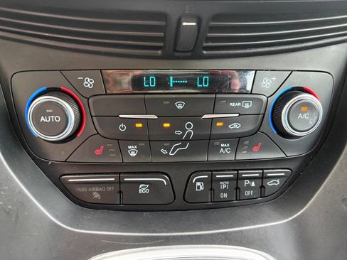 Used 2017 Ford C-MAX Titanium w/ Equipment Group 301A image 23