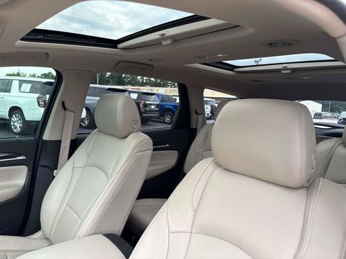 Used 2020 Buick Enclave Essence AWD/4WD image 14