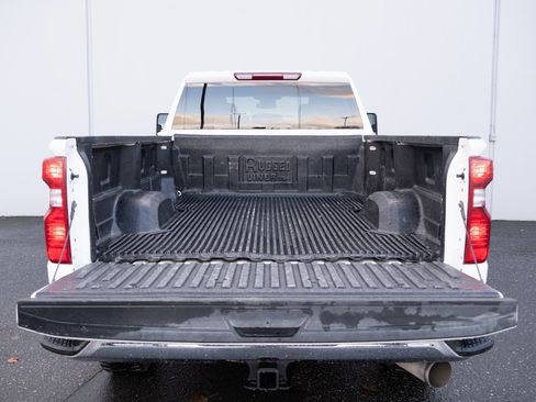 Used 2024 Chevrolet Silverado 3500 LT image 20