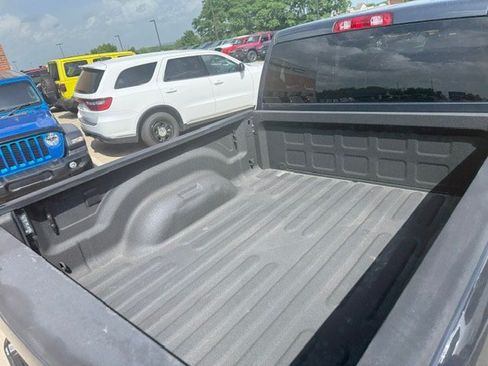 Certified 2025 RAM 2500 Big Horn AWD/4WD image 12