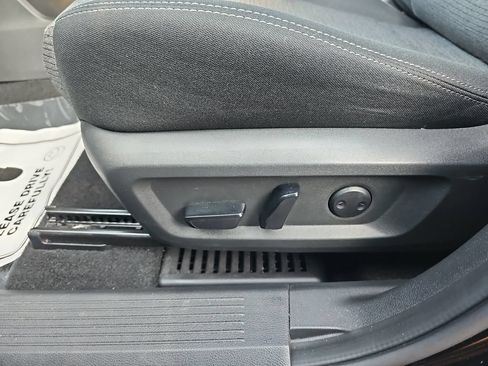 Used 2023 Nissan Rogue SV AWD/4WD image 27