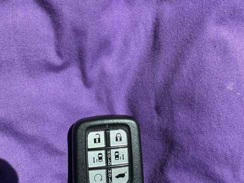 Used 2024 Honda Odyssey Touring image 18