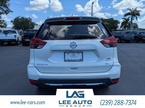Used 2020 Nissan Rogue SL w/ Premium Package FWD image 4