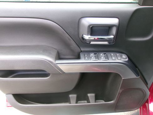 Used 2018 Chevrolet Silverado 1500 LT w/ All Star Edition image 16