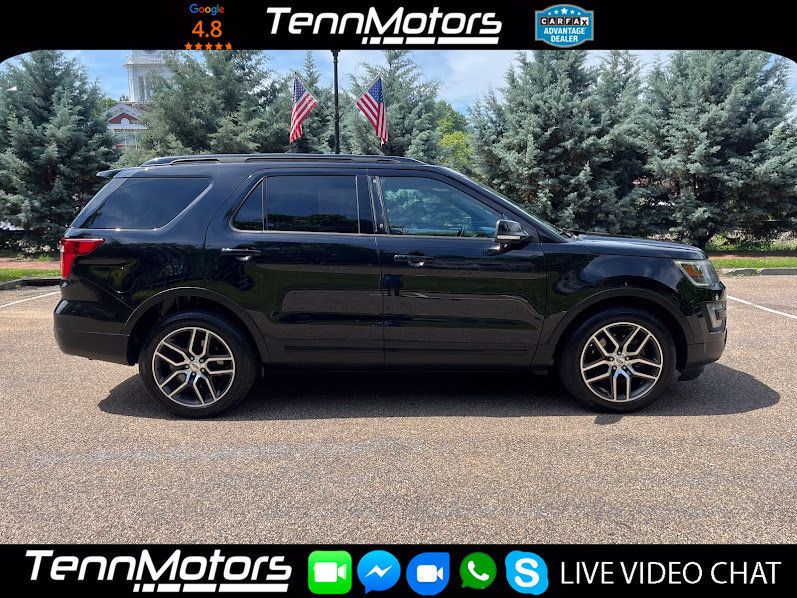 Used 2017 Ford Explorer Sport w/ Equipment Group 401A AWD/4WD image 2