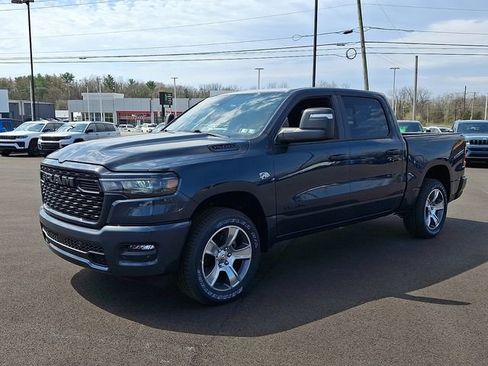 New 2026 RAM 1500 Express AWD/4WD image 6