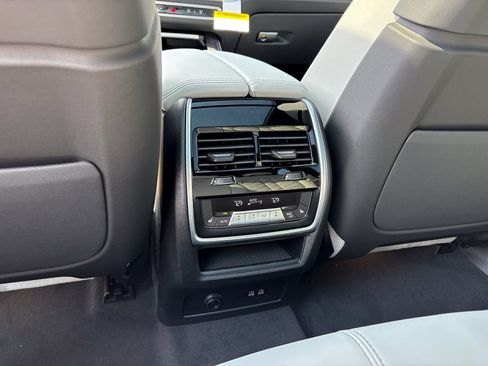New 2026 BMW X5 xDrive40i w/ Climate Comfort Package AWD/4WD image 30